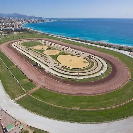 Lägenhet Joli Proche Et Hippodrome Cagnes-sur-Mer